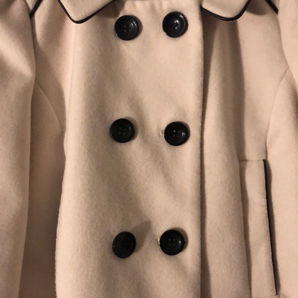 Forever 21 Crop Cream Jacket - Picture 2 of 4